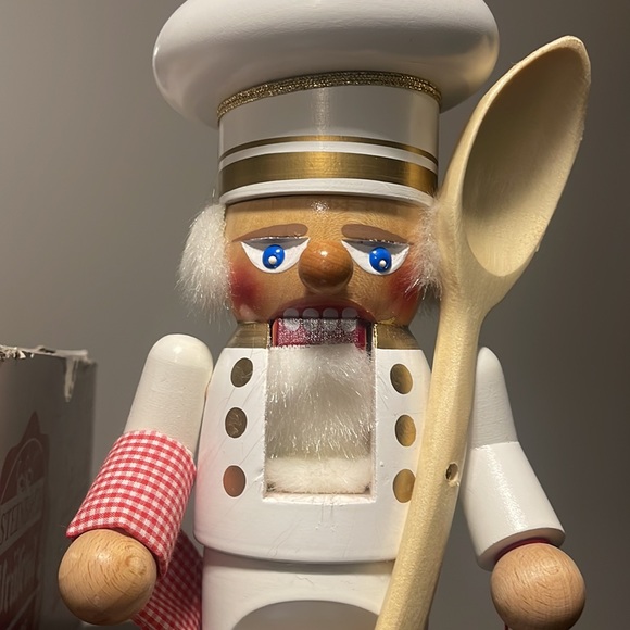 Steinbach nutcracker Cook - Picture 2 of 9